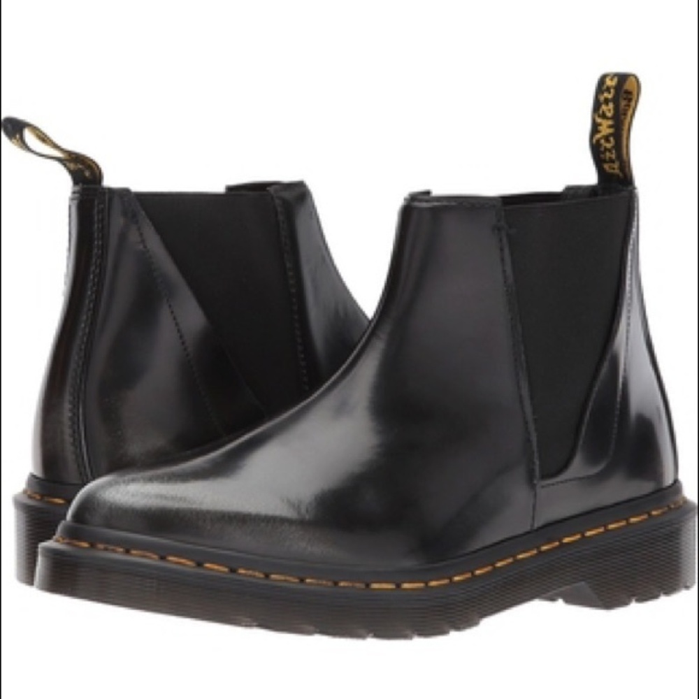 NWOT Dr. Martens Bianca Black Chelsea Boot
